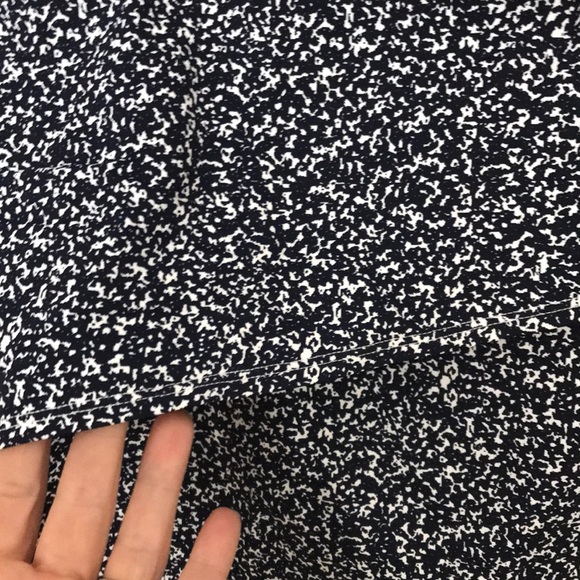 Like New J.McLaughlin Athleisure Skirt. Small - Picture 3 of 6